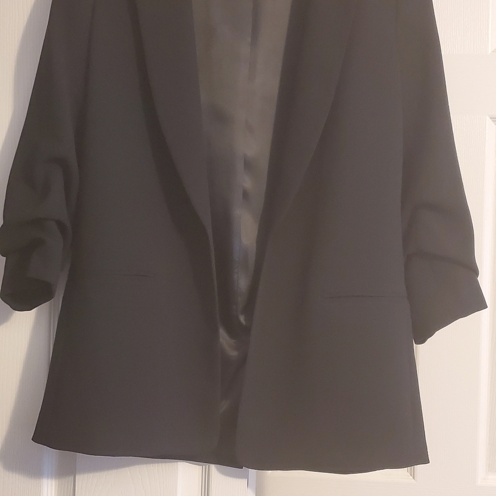 Blazer - Picture 2 of 2